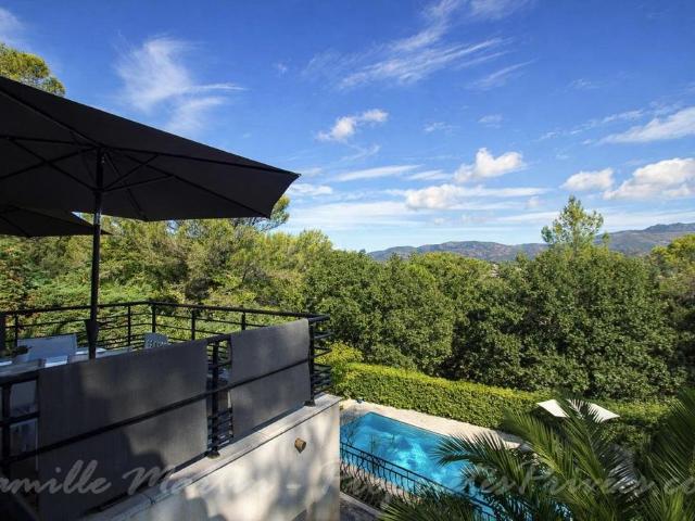 Villa de 7 pièces de luxe en vente Saint Raphaël, Provence Alpes Côte d'Azur
