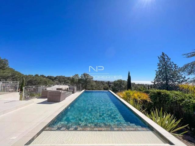 Villa de 8 pièces de luxe en vente Sainte Maxime, Provence Alpes Côte d'Azur