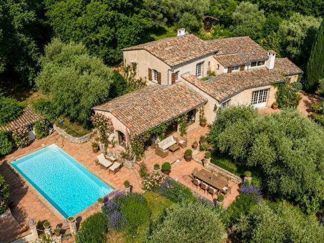 Villa de 8 pièces de luxe en vente Tourrettes sur Loup, Provence Alpes Côte d'Azur