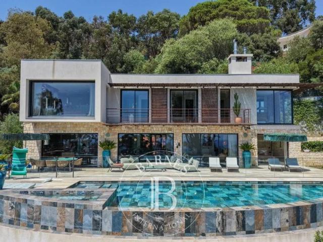 Villa de 8 pièces de luxe en vente Vallauris, Provence Alpes Côte d'Azur