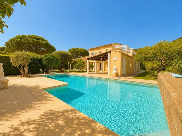 Villa de luxe de 8 pièces en vente Villefranche sur Mer, Provence Alpes Côte d'Azur