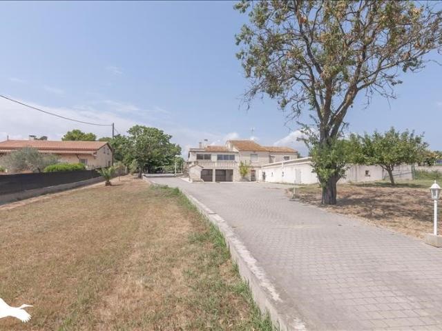 Villa de 8 pièces principales