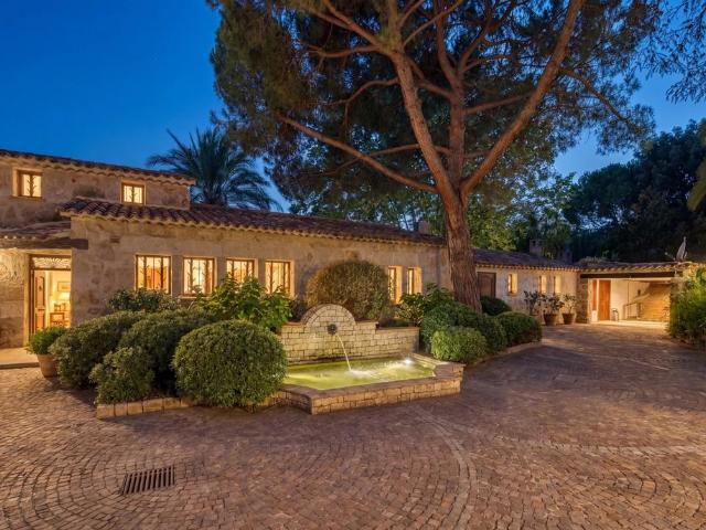 Villa de 9 pièces de luxe en vente Saint Paul, Provence Alpes Côte d'Azur