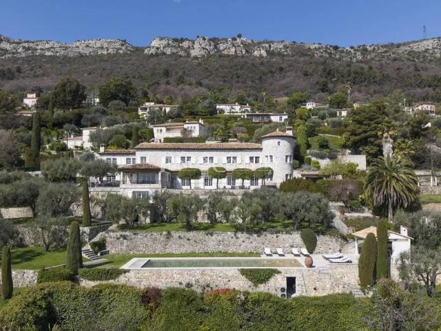 Villa de 9 pièces de luxe en vente Vence, Provence Alpes Côte d'Azur