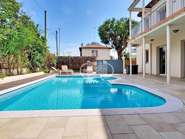 Villa de 13 pièces de luxe en vente Antibes, Provence Alpes Côte d'Azur