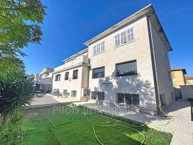 Villa de 10 chambres de luxe en vente Antibes, Provence Alpes Côte d'Azur