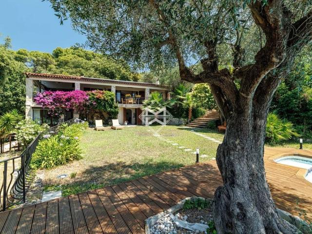 Villa de 10 pièces de luxe en vente Cannes, Provence Alpes Côte d'Azur