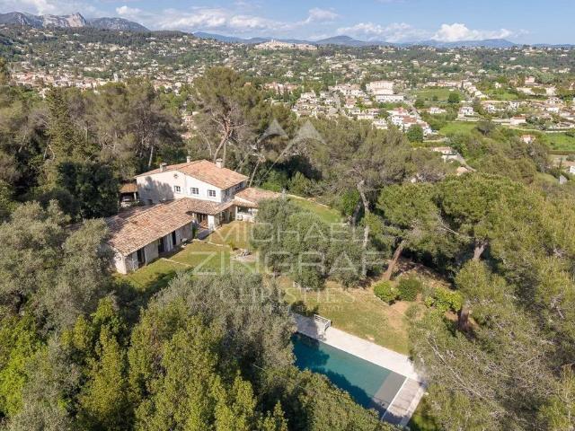 Villa de 10 pièces de luxe en vente La Colle sur Loup, Provence Alpes Côte d'Azur