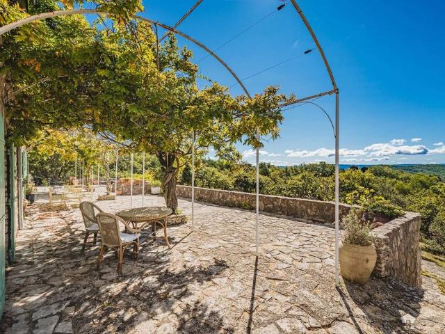Villa de 10 pièces de luxe en vente Murs, France