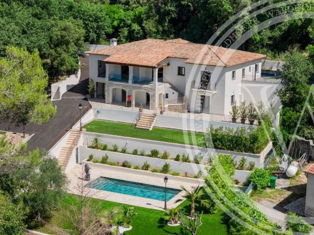 Villa de 10 pièces de luxe en vente Roquefort les Pins, Provence Alpes Côte d'Azur