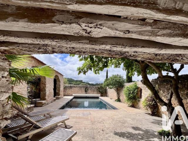 Villa de 10 pièces de luxe en vente Saint Julien, Provence Alpes Côte d'Azur