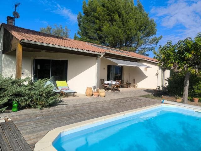 Villa de 110 m2 sur terrain de 1000 m2 + grand garage+ pisci. 110m² Limoux