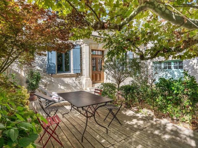 Villa de 11 pièces de luxe en vente Boulbon, France