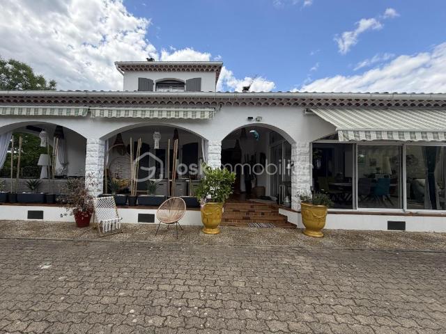 Villa de 127m² sur 2086 m² de terrain divisible et constructible