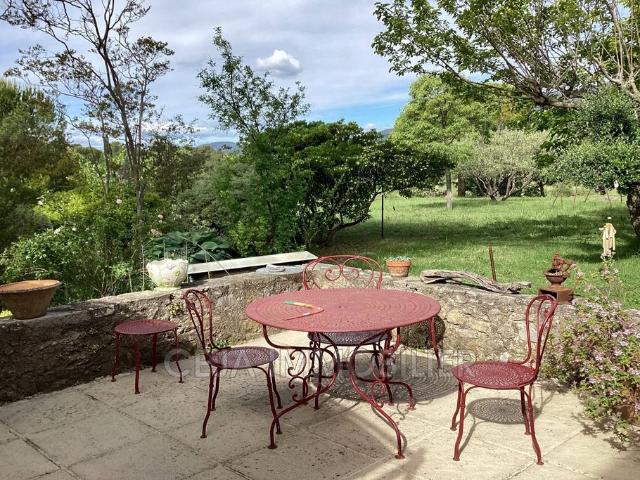 Villa de 12 pièces de luxe en vente Tourrettes, Provence Alpes Côte d'Azur
