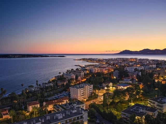 Villa de 12 pièces de luxe en vente Cannes, Provence Alpes Côte d'Azur