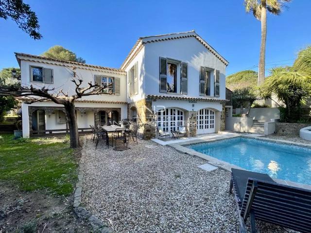 Villa de 12 pièces de luxe en vente Sainte Maxime, Provence Alpes Côte d'Azur