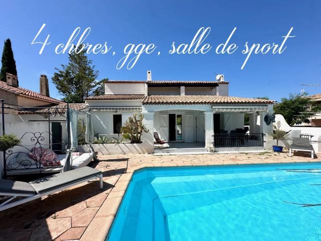 Villa de 145 m² avec piscine et garage à Sanary sur Mer