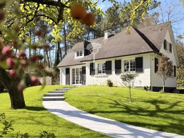 Villa de 148 m² – Secteur résidentiel prisé et vue sur la foret