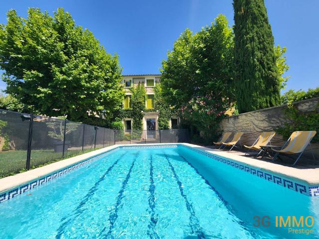 Villa de luxe de 14 pièces en vente Pierrelatte, Auvergne Rhône Alpes
