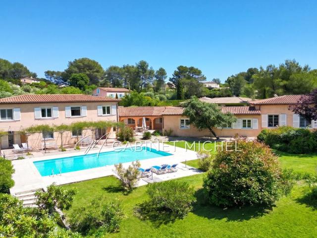 Villa de 14 pièces de luxe en vente Roquefort les Pins, Provence Alpes Côte d'Azur