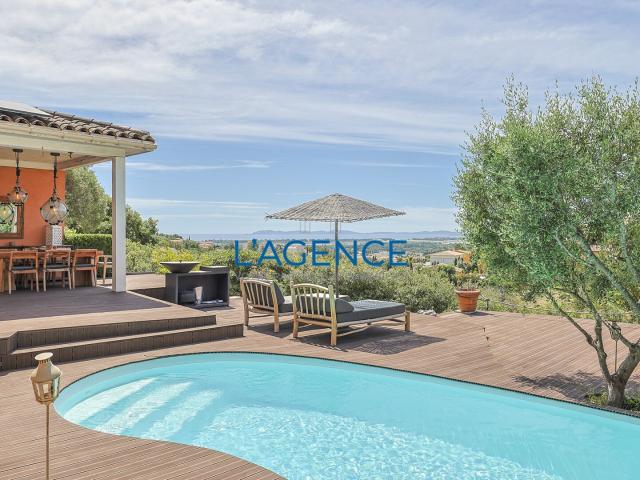 Villa de 150m² avec VUE MER et piscine dans un domaine privé et