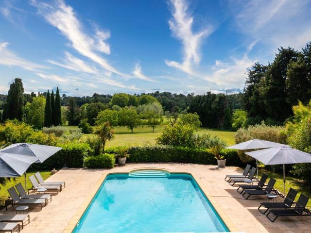 Villa de 15 pièces de luxe en vente Vacqueyras, Provence Alpes Côte d'Azur