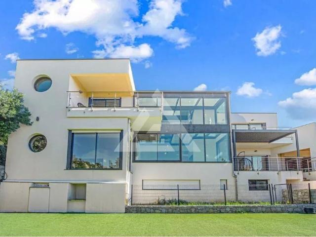 Villa de 15 pièces de luxe en location Roquebrune Cap Martin, Provence Alpes Côte d'Azur