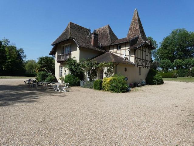 Villa de 16 pièces de luxe en vente Cherisy, France