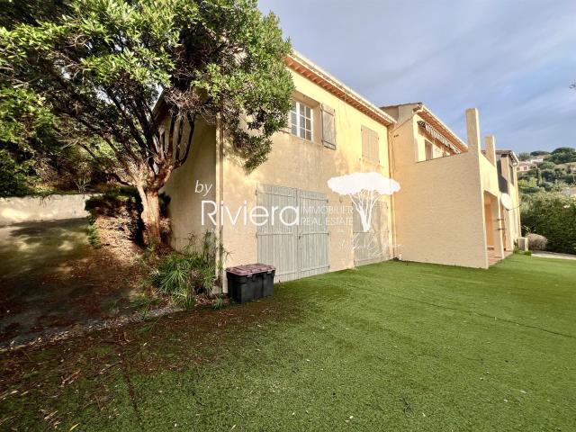Villa de 170m2 Vue Mer Au Calme ! Beau Potentiel ! 170m² Cavalaire sur Mer