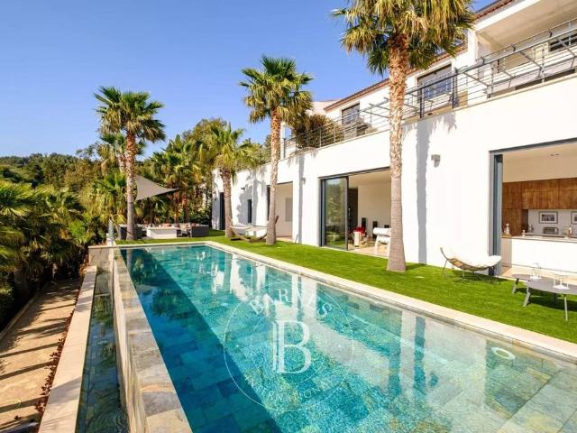 Villa de 18 pièces de luxe en vente Les Issambres, France