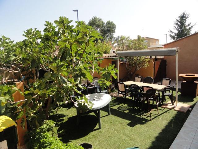 Villa De 2007 d'une superficie habitable de 96.30m² se compo. 96m² Saint Gilles