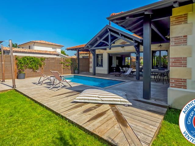 Villa de 2021 avec 3 chambres, garage et piscine