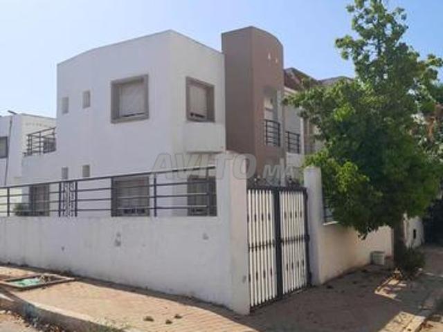 Villa de 240 m² à louer à Saada Deroua