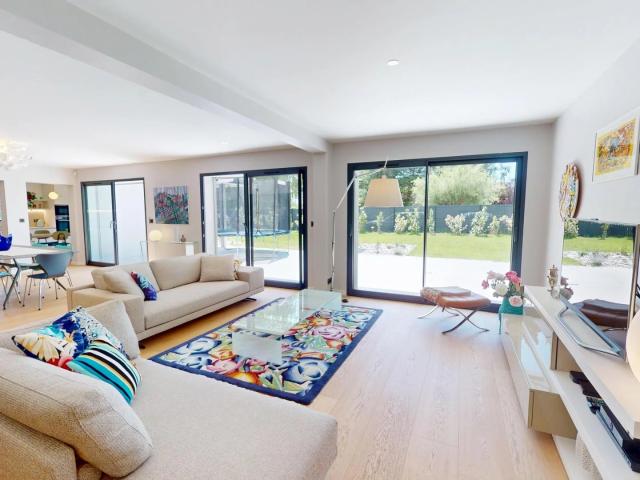 Villa de 262 m² – Prévessin Moëns – Proche frontière Genevoise