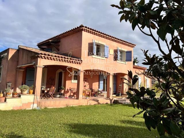 Villa de 2 pièces de luxe en vente Paradou, Provence Alpes Côte d'Azur