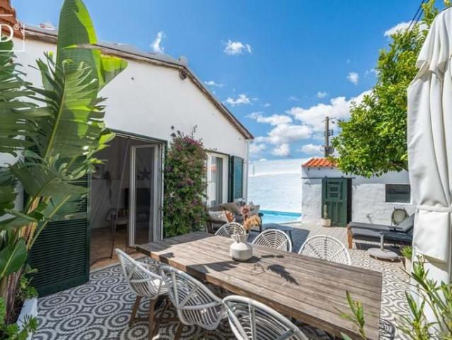 Villa de 2 quartos bem reformada no interior com piscina em. 142m² Alte