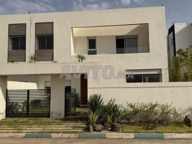 Villa de 300 mètres à vendre