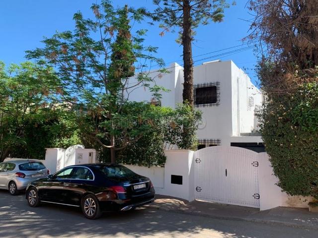 Villa de 370 m2 à vendre à Hamria Meknes