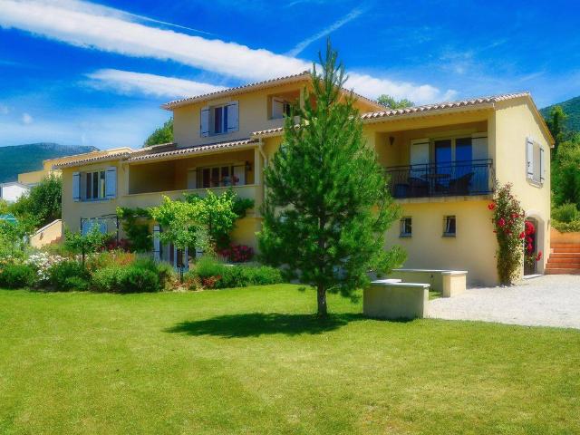 Villa de 3 chambres de luxe en vente Montbrun les Bains, Auvergne Rhône Alpes