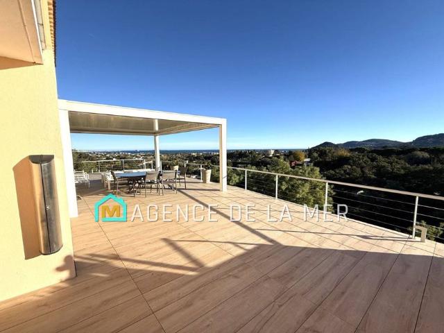 Villa de 3 chambres de luxe en vente Mandelieu, France