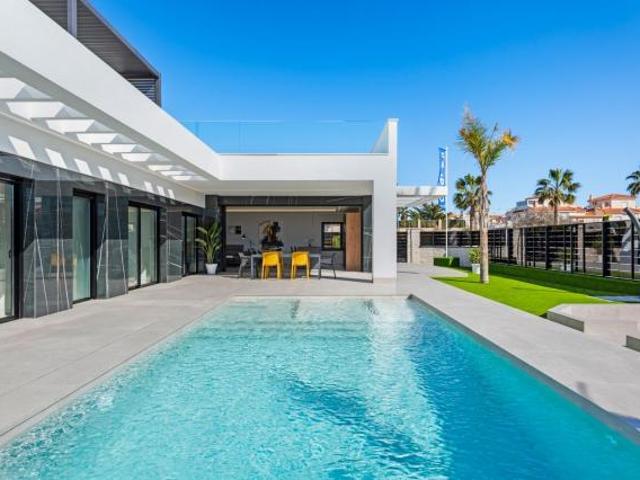 Venta 3 Bedroom Villa La Finca Golf And Spa Resort Alicante DLS88505856