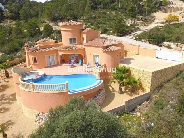 Villa de 3 habitaciones y 3 baños en Javea 250m² Jávea Xabia