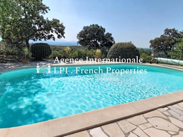 Villa de type Bastide Piscine Surface totale 207 M² 5 chambres Terrain 5 879 M ² 66 740 SECTEUR LAROQUE DES ALBERES OCCITANIE