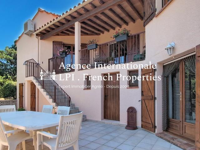 Villa de type Bastide Piscine Surface totale 207 M² 5. 173m² Montesquieu Des Albères