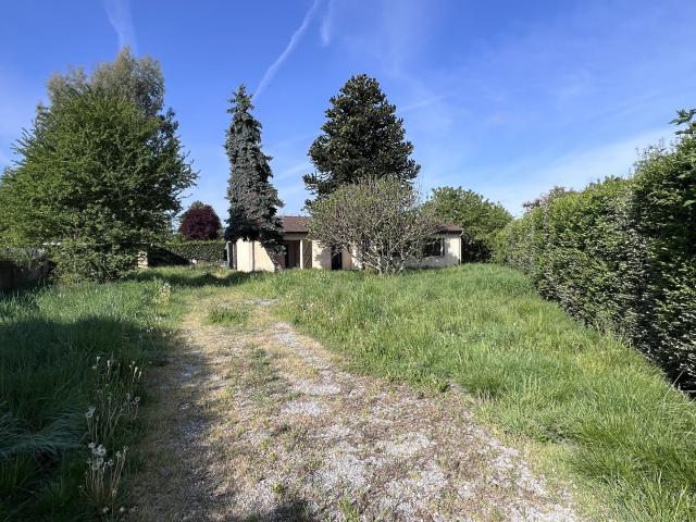 Villa de type 5 de plain pied avec terrain 125m² Martres de Rivière