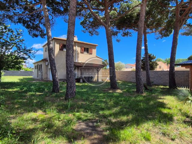Villa de type 5 pièces sur 1004 M2 à vendre au Grau d'Agde