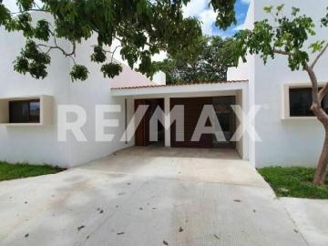 Villa de una planta en Cholul