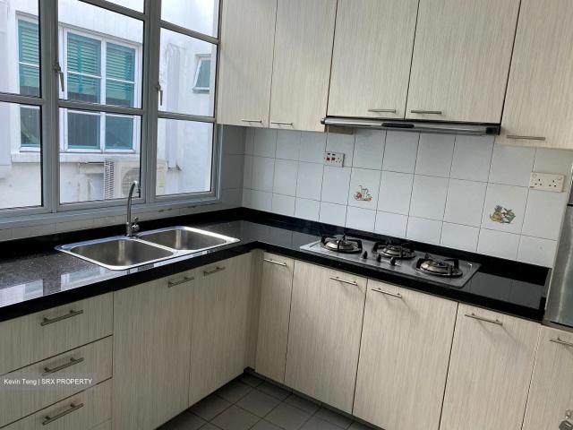 Villa De West D5, Condominium