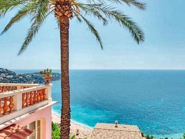 VILLA DE CHARME